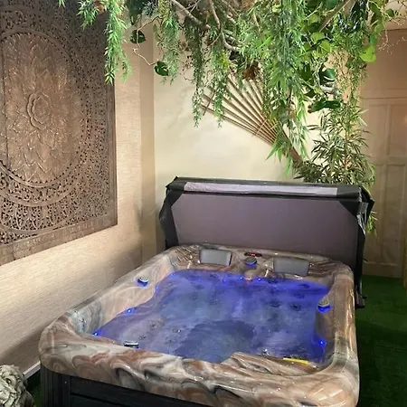 La P'tite Maison Les Tourelles * Caffiers