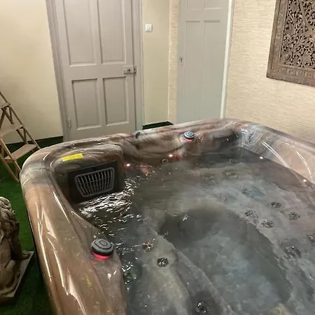 La P'tite Maison Les Tourelles