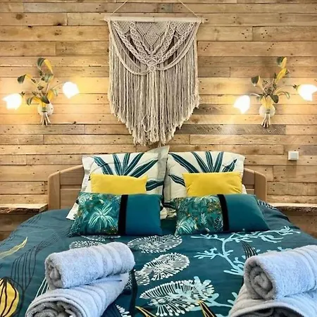 Domaine Les Tourelles - La Petite Maison Сasa de vacaciones *