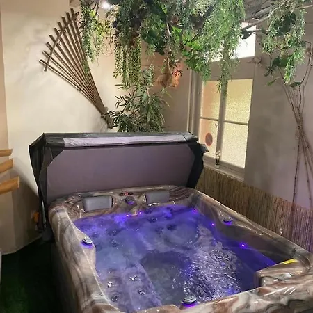 Casa de Férias La P'tite Maison Les Tourelles